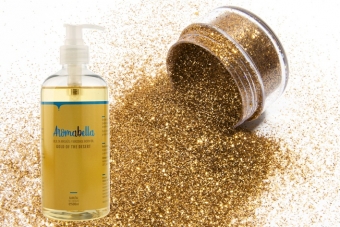 Aromabella Glitter Oil 500 mL - Kozmetički saloniUlja za masažu cijena, prodaja, Hrvatska Aromabella Glitter Oil 500 mL - Kozmetički saloniUlja za masažu cijena, prodaja, Hrvatska