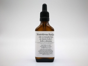 Nutritivna fuzija za masnu kožu i kožu s aknama 50 mL - Asortiman za kozmetičke salone i wellness centreAromabella ulja za masažu i njegu tijelaDora kozmetika za njegu lica cijena, prodaja, Hrvatska Nutritivna fuzija za masnu kožu i kožu s aknama 50 mL - Asortiman za kozmetičke salone i wellness centreAromabella ulja za masažu i njegu tijelaDora kozmetika za njegu lica cijena, prodaja, Hrvatska